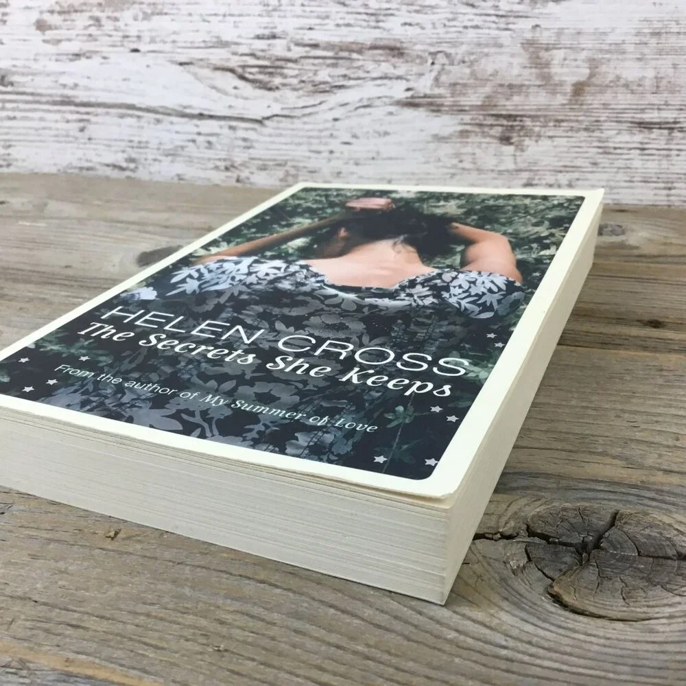 The Secrets She Keeps By Helen Cross Paperback 2005 Bloomsbury Fiction Novel